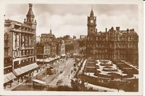 PC35180 Princes Street vom Scott Monument. Edinburgh. RP. B. Hopkins