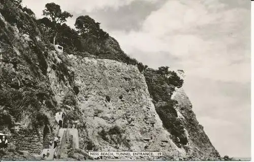 PC33236 Ness Beach. Tunneleingang. Das Ness Studio. Kameraansicht. RP. 1953