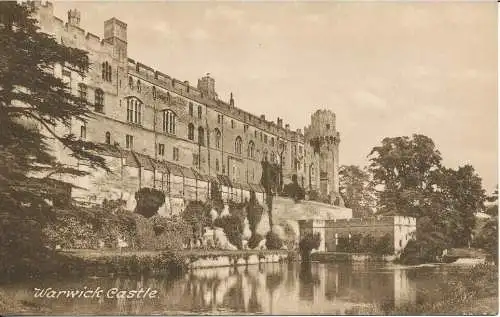 PC29009 Warwick Castle. Frith. Nr. 2943B