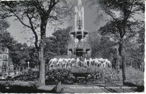 PC32988 Der Brunnen. Steine Gardens. Brighton. 1962