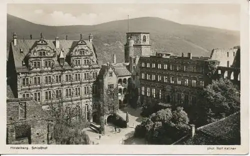 PC31808 von Heidelberg. Schlosshof. Rolf Kellner. Nr. 5881. 1945