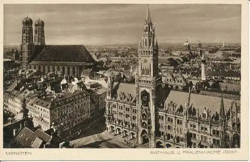 PC32217 München. Rathaus u. Frauenkirche. Dom. Carl Krueck. Nr. 802. 1939