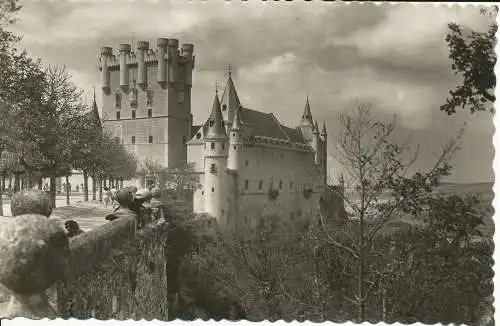 PC29676 Segovia. Hauptfassade des Alcazar. Garcia Garrabella. Nr. 28