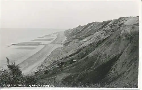 PC35304 The Cliffs. Cromer. Judges Ltd. Nr. 16779. RP