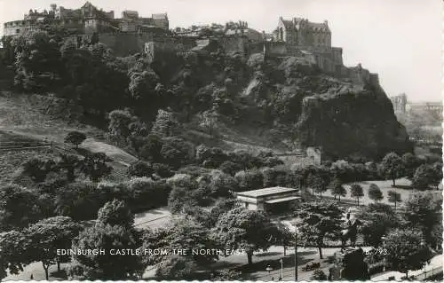 PC33350 Edinburgh Castle aus dem Nordosten. Valentinstag. Nr. B 793. RP