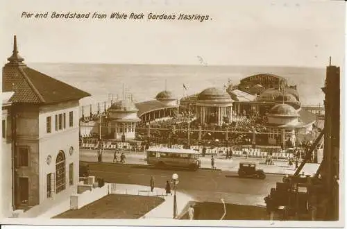 PC25728 Pier und Bandstand von White Rock Gardens Hastings. Milton. Wollstein.