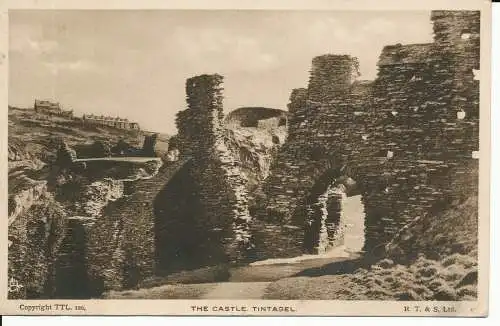 PC28532 Das Schloss. Tintagel. Tuck. 1943