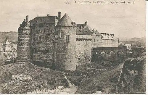 PC34187 Dieppe. Das Schloss. Nordwestfassade. Photomechanik. Nr. 7