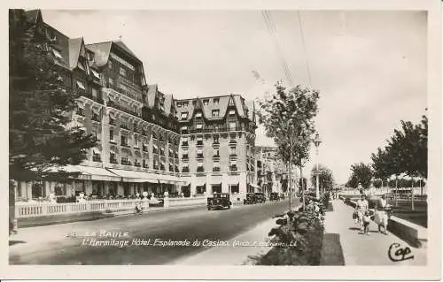 PC32355 La Baule. L Hermitage Hotel. Esplanade des Casinos. Arch F. Menard. LL. Nein