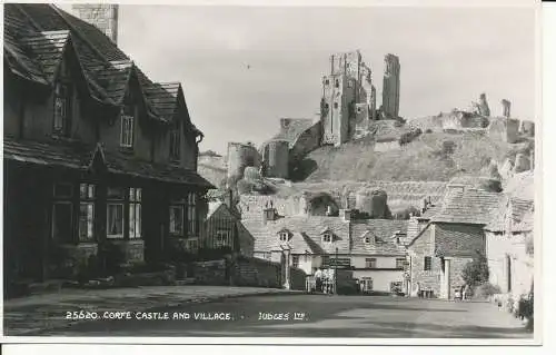 PC34776 Corfe Castle and Village. Judges Ltd. Nr. 25620. RP