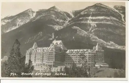 PC34386 Banff Springs Hotel. Byron Harmon. Nr. 792