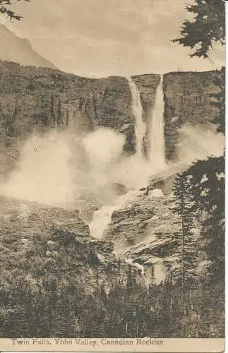 PC33915 Twin Falls. Yoho Valley. Kanadische Rocky Mountains. Valentinstag