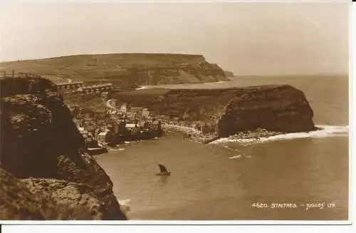 PC34744 Staithes. Judges Ltd. Nr. 4620. RP