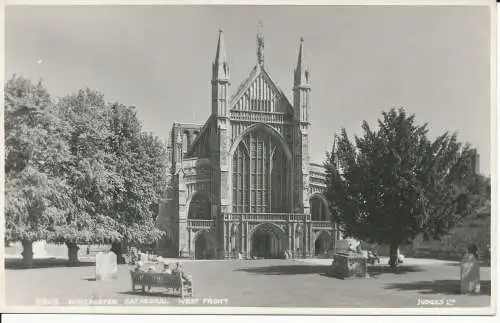 PC34684 Winchester Cathedral. Westfront. Judges Ltd. Nr. 28015. RP