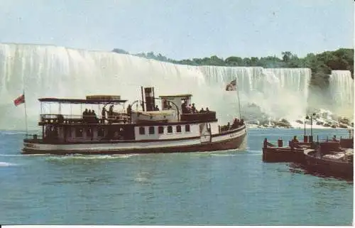 PC36533 Maid of the Mist. Niagarafälle. Ontario. Kanada. Curteichcolor. B. Hopk