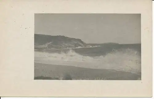 PC36294 alte Postkarte. Raues Meer und Klippen. B. Hopkins