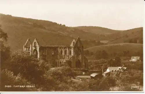 PC35589 Tintern Abbey. Judges Ltd. Nr. 3493. RP