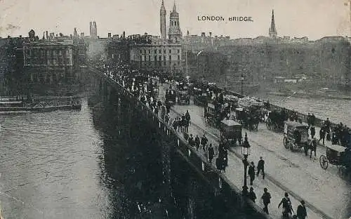 PC35856 London. Brücke. Das Autofoto