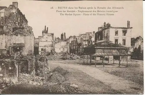 PC37279 Reims. Der Marktplatz. Ort der historischen Häuser. Nr. 16. 1934. B.