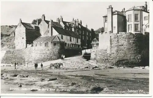 PC35506 Robin Hoods Bay. Der Slipway. Judges Ltd. Nr. 27231. RP