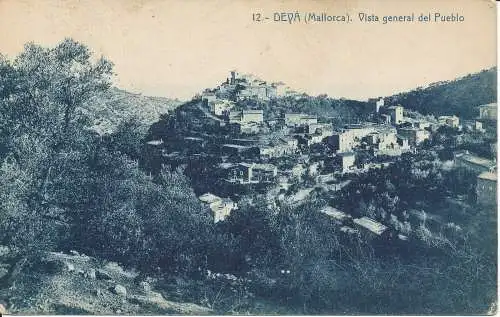 PC37659 Deva. Mallorca. Gesamtansicht des Dorfes. Thomas. Nr. 12094. B. Hopkins