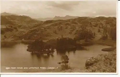 PC35739 Tarn Hows und Langdale Pikes. Judges Ltd. Nr. 9921. RP