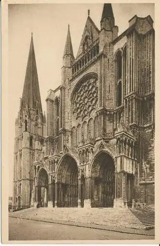 PC36619 La Douce France. Chartres. Das Südportal und der Alte Turm. Yvon. Nr. 2