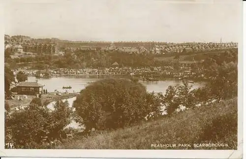 PC35840 Peasholm Park. Scarborough. RP. 1930. B. Hopkins