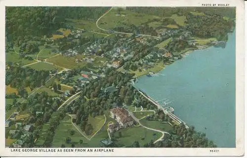 PC39753 Lake George Village aus der Sicht eines Flugzeugs. J.S. Wooley. B. Hopkins