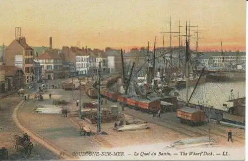 PC38082 Boulogne sur Mer. Das Wharf Dock. Levy Fils. Nr. 24. B. Hopkins