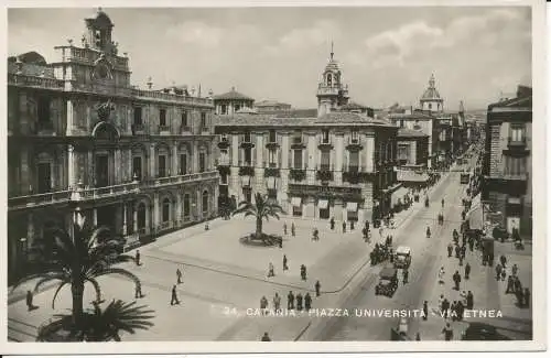 PC40078 Catania. Piazza Universita. Via Etnea. RP. B. Hopkins