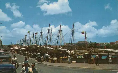 PC40447 Schwimmender Markt. Curacao. Nr. A. Julius L. Penha. Plastichrom. B. Hopkin