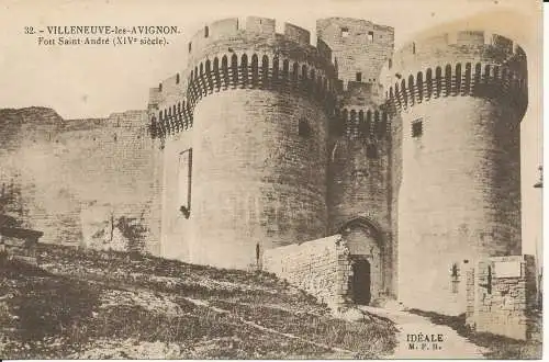 PC39307 Villeneuve les Avignon. Fort Saint Andre. M. F. Beau. Nr. 32