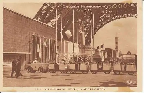 PC39089 Internationale Ausstellung Paris. Ein kleiner elektrischer Zug der Expositi