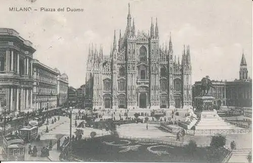 PC40474 Mailand. Piazza del Duomo. B. Hopkins