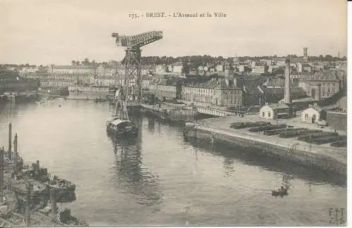 PC39373 Brest. Das Arsenal und die Stadt. Zusammen von Nancy. Nr. 175