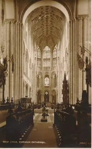 PC41744 Chor Norwich Cathedral. Judges Ltd. Nr. 4997