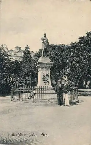 PC41101 Statue Mendez Nunez. Vigo. B. Hopkins