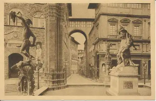 PC40711 Florenz. Innenraum der Loggia de Lanzi. B. Hopkins