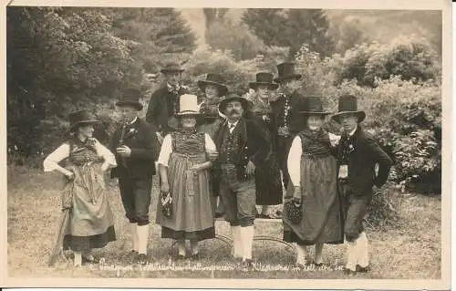 PC40985 alte Postkarte. Menschen in Nationalkostümen. Karl Haidinger. B. Hopkins