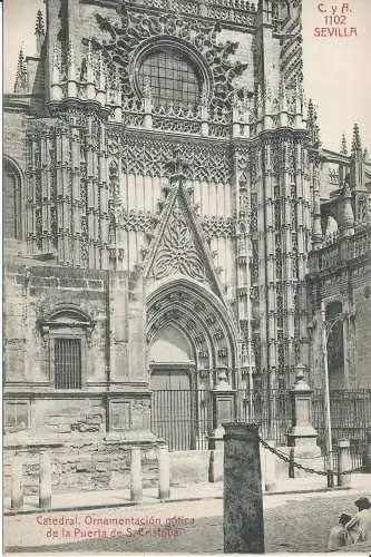 PC40999 Sevilla. Kathedrale. Gotische Verzierung des St. Christoph-Tores. Ca