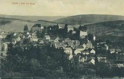 PC41146 Daun i. Eifel mit Burg. Ludwig Feist. B. Hopkins