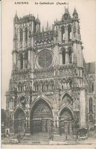 PC38582 Amiens. Die Kathedrale. Fassade. L. Caron. C. Jeans. B. Hopkins