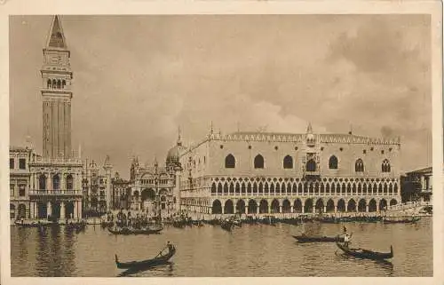 PC43343 Venedig. Der Glockenturm von San Marco mit dem Dogenpalast. Zotten