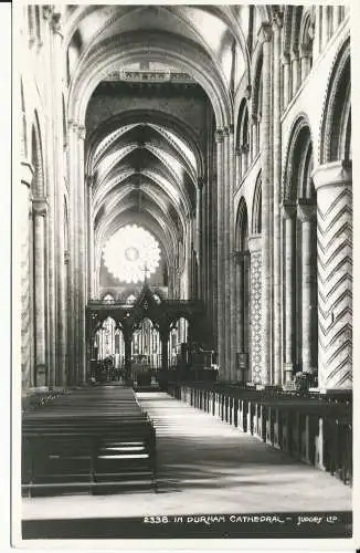 PC44264 in der Kathedrale von Durham. Judges Ltd. Nr. 2338. RP