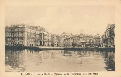 PC41201 Triest. Piazza Unita und Palast der Präfektur vom Meer aus gesehen. Edgardo