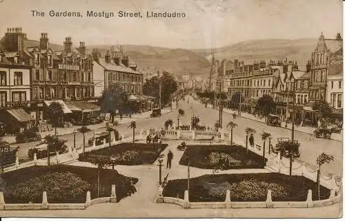 PC45119 Die Gärten. Mostyn Street. Llandudno. 1927