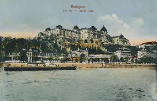 PC46047 Budapest. Kir. var. Königl. Burg. Modern. Nr. 16