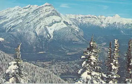 PC47304 Früher Schneefall. Banff Nationalpark. Alberta. Kanada. Jimmy Shaw. Kunststoffe