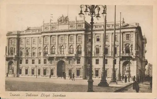 PC46353 Triest. Palazzo Lloyd Triestino. B. Hopkins